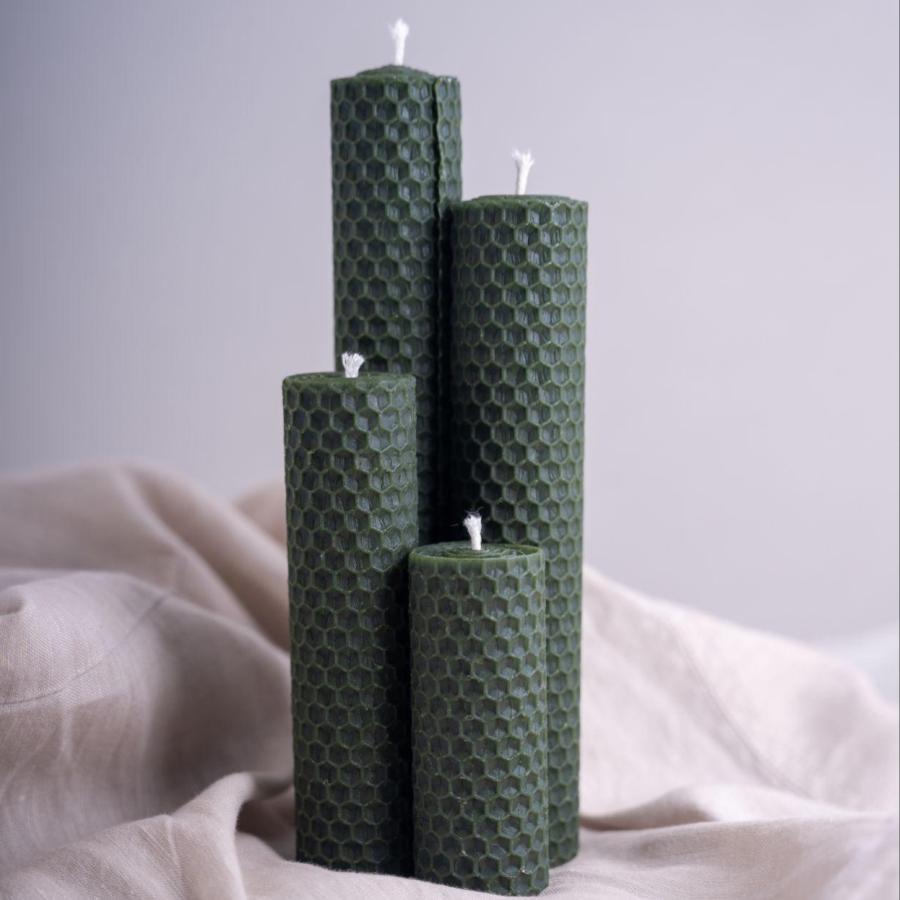 Vonia_ručne točené zelené adventné sviečky z medzistienky