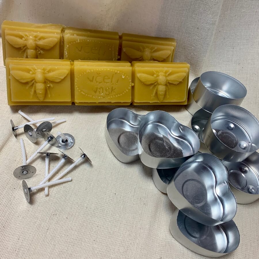 vonia_tehlička z včelieho vosku na výrobu čajových sviečok